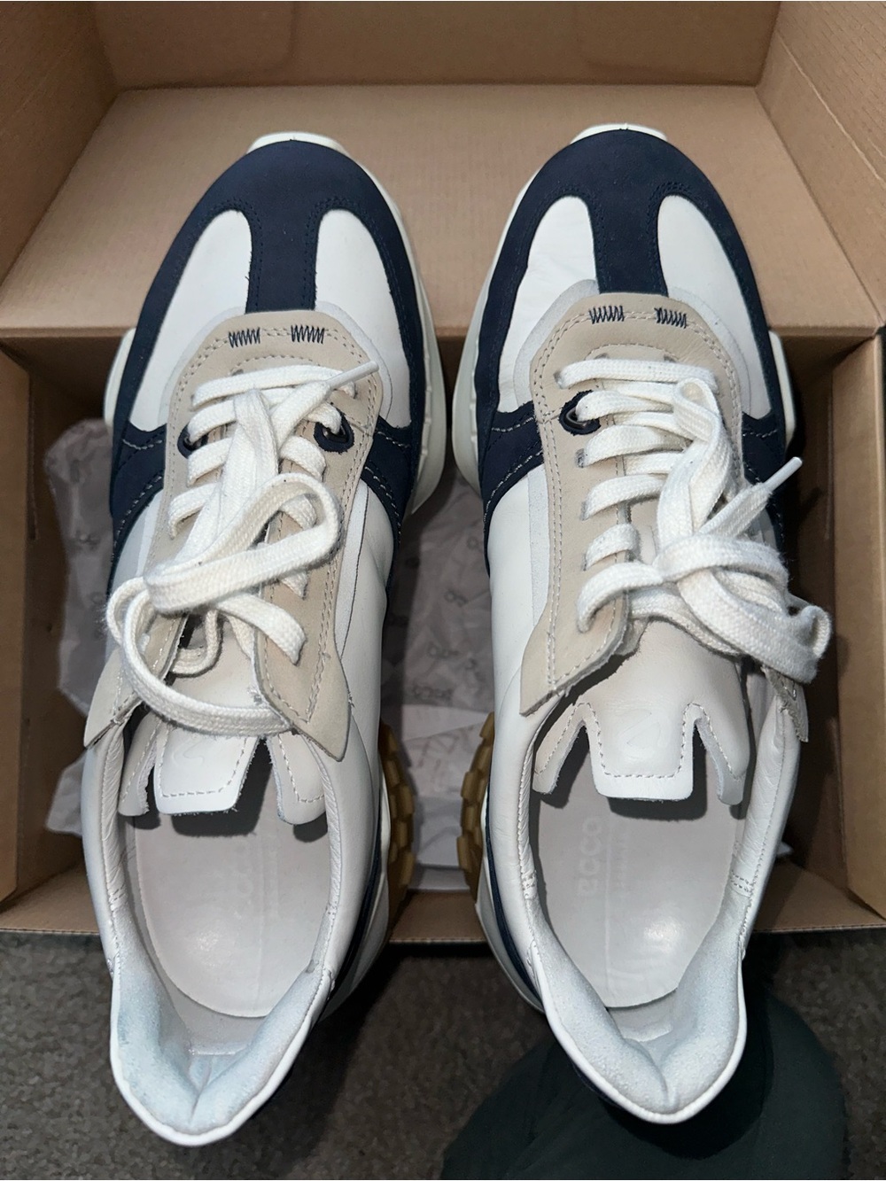 Ecco Men's White, Navy & Cream Lace-Up Sneakers